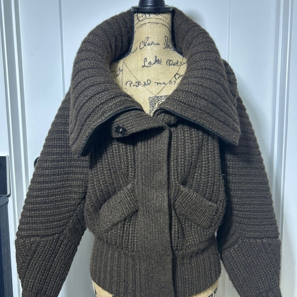 Burberry Prorsum Luxury Wool Zip-up Cardigan > Kindness Calloway - Picture 1 of 17